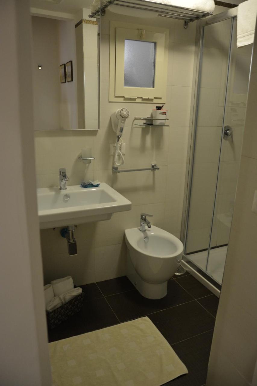Dimora Megaride Bed & Breakfast Naples Exterior photo