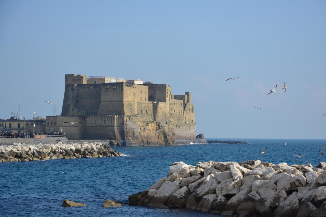 Dimora Megaride Bed & Breakfast Naples Exterior photo